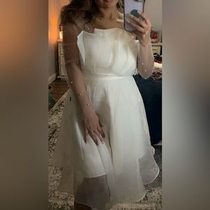 Dolce Viva Diamond collection dress.